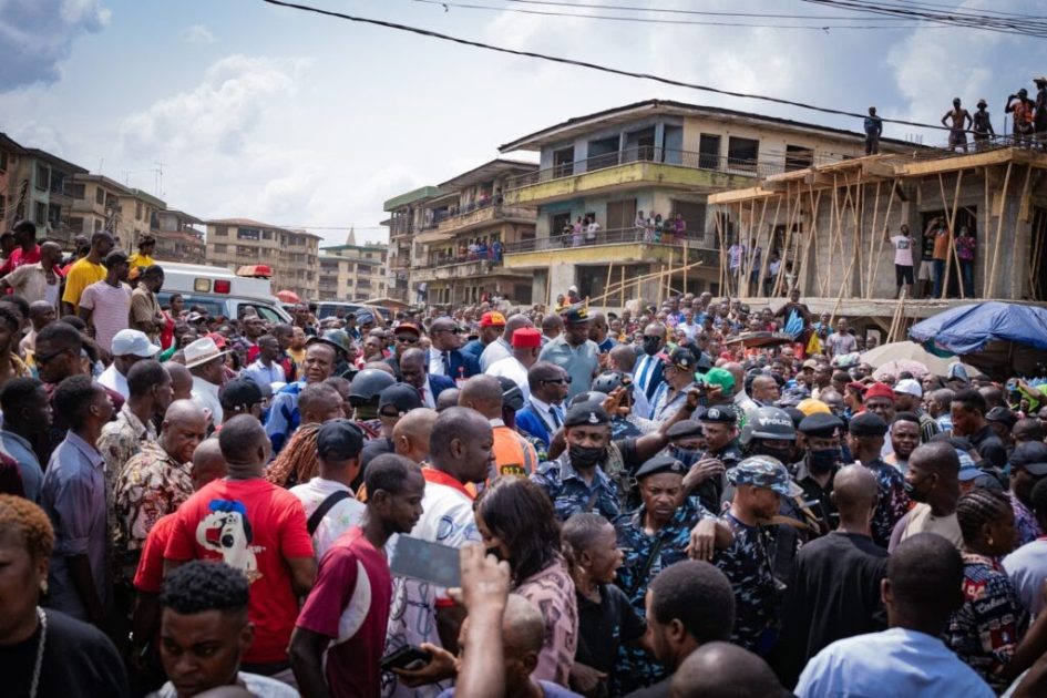 5 Dead, 26 Rescued in Ochanja, Onitsha Market Building Collapse (Photos)
